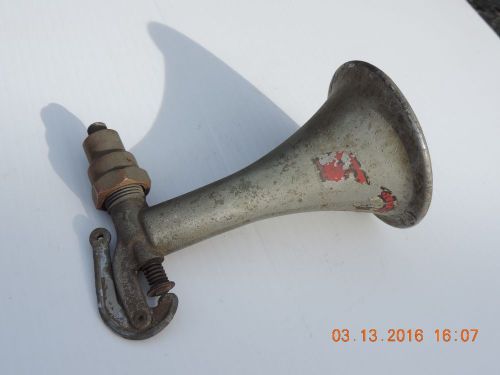 Vintage original hollywood wolf whistle horn (works) 1950&#039;s hot rod / rat rod
