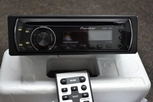 Pioneer deh-1100mp very little use in excellent condition