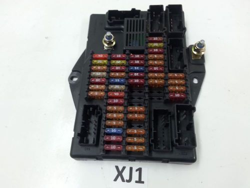 Jaguar xj8 xj8l vdp fuse box right under dash 2w9314a073ce oem 2004 05 06 2007