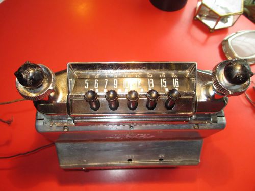 Ford radio,the free shipping is for montreal canada only,other to be cacul locat