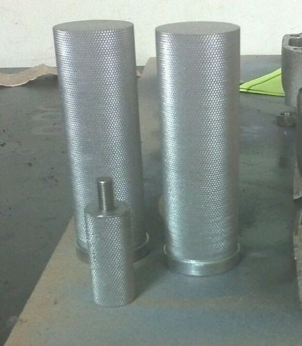 Custom machined knurled handlebar grips (for 1&#034; with sleeve) and shift peg
