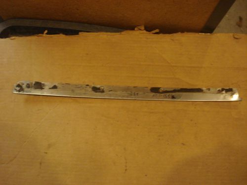 T-top molding, side rh used original.  68-77 corvette