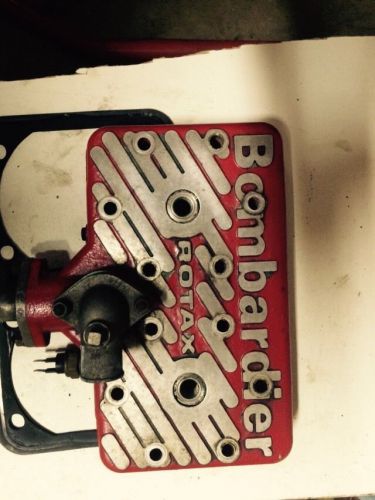 Ski doo 583 formula z cylinder head  mach mxz 1997 skidoo rotax