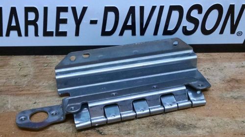 Harley oem saddlebag bottom hinge hardware right road king electra glide street