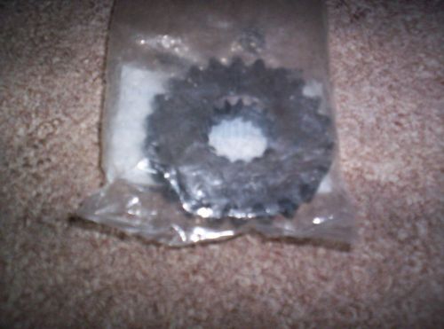 Skidoo snowmobile touring mxz legend 22 tooth chaincase gear sprocket 504056000