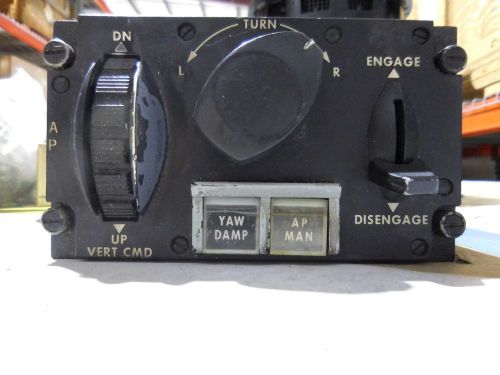 Collins radio pedestal controller 522-3551 type 614e-4 as removed