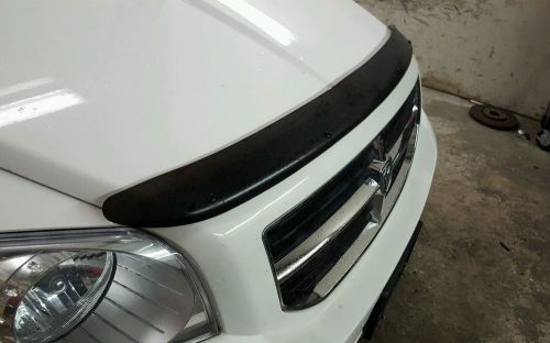 2008 dodge caliber bug shield reflector