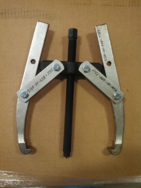 Buy Armstrong Tool 13 Ton 2 Arm Standard Jaw Puller Model 72423 in