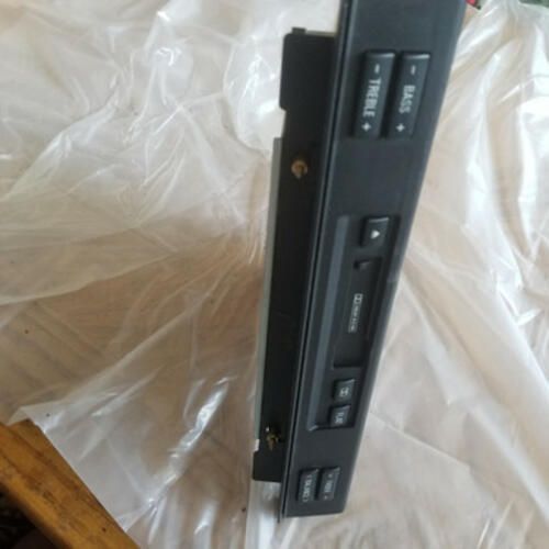 1) dd bmw 65128360800 65126902814 oem 65-12-6-902-814 (used) cassette player e5