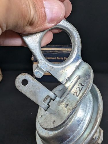 1946-51 CHEVROLET FLEETMASTER FLEETLINE STYLELINE DISTRIBUTOR VACUUM ADVANCE, US $64.99, image 3