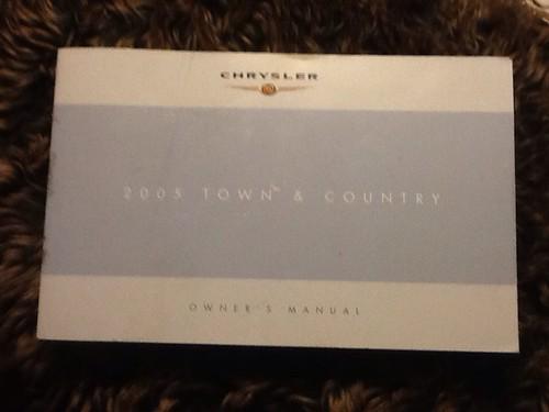 2005 chrysker town & country owners manual oem
