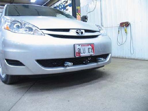 Blue ox bx3757 base plate for toyota sienna 04-10