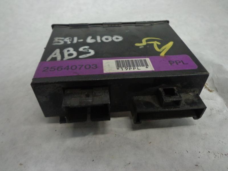 96 97 98 99 riviera chassis ecm abs lh strut tower