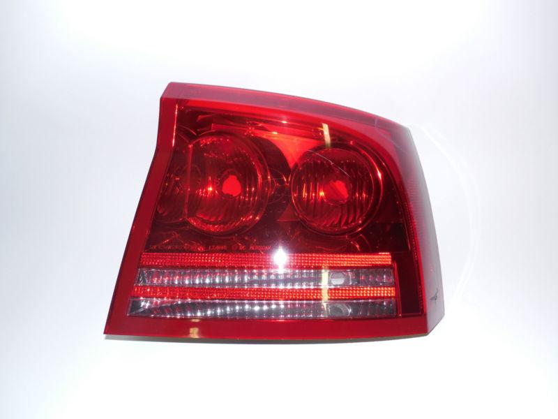 Buy 06 07 08 DODGE CHARGER OEM RIGHT TAIL LIGHT NICE! in Flat Rock, North Carolina, US, for US