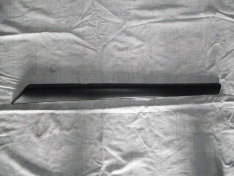 Porsche 911 upper door molding