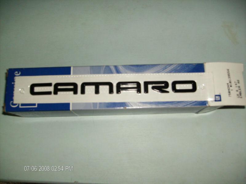1993-94 chevrolet camaro - front fender emblem brand new (gm# 10139556)