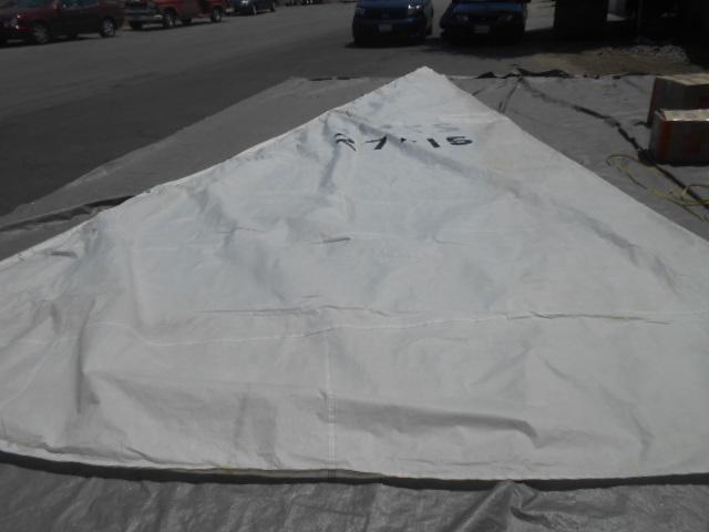 2394   hank-0n  sailboat jibsail - luff=29' 11"