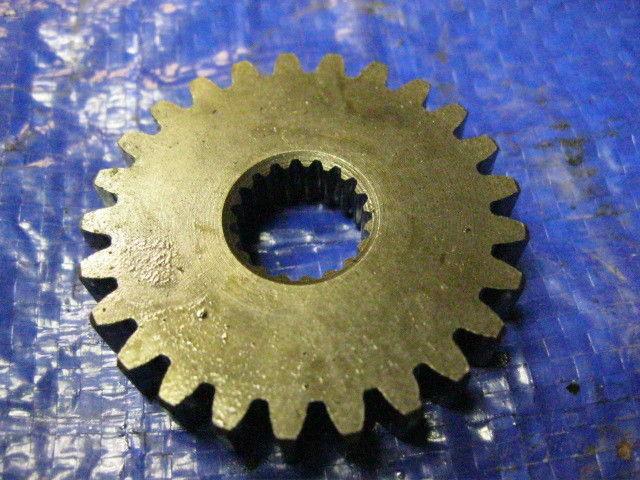 86 87 88 89 honda trx350 4x4 starter reduction gear (c) idler gear 25 teeth