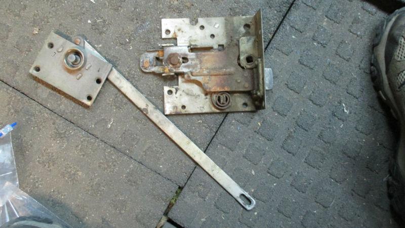 1934 packard standard 8 lf door latch with release mechanism