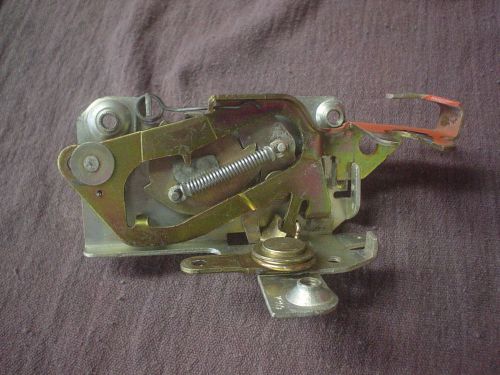 Porsche 914 door latch right side