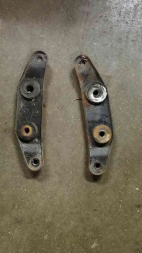 1985 honda atc 250sx 3 wheeler battery box mounts oem