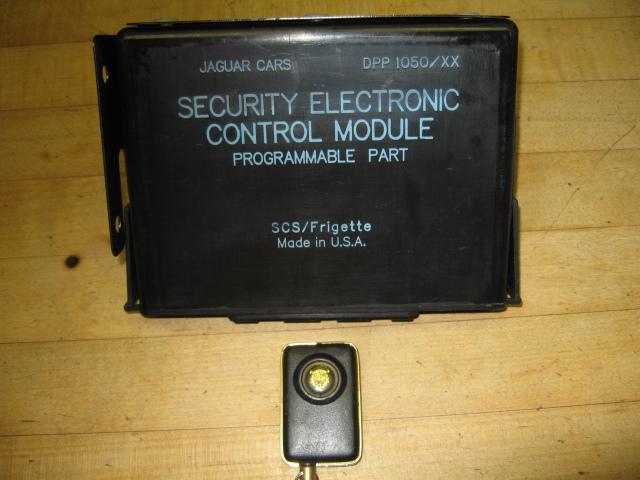 Jaguar xjs alarm security module receiver and remote key fob