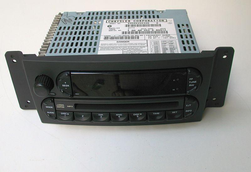 Chrysler p05094564ad radio am-fm cd player tuner nice