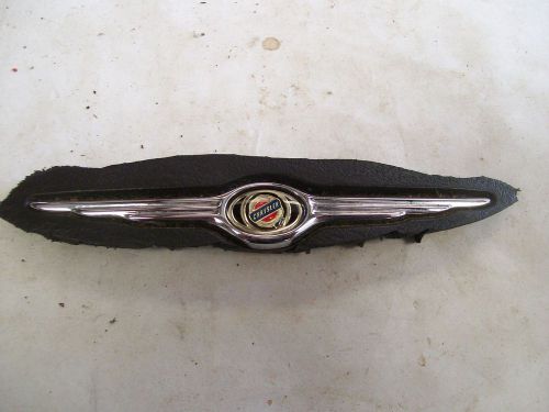 Chrysler p.t.cruiser  plastic steering wheel wing horn button ornament emblem
