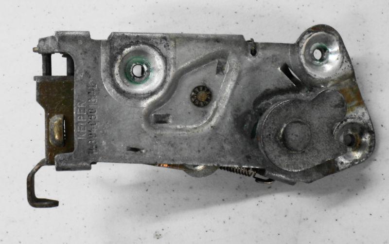 1969 volkswagen karmann ghia left door latch assembly like new 143 040 5013.4l