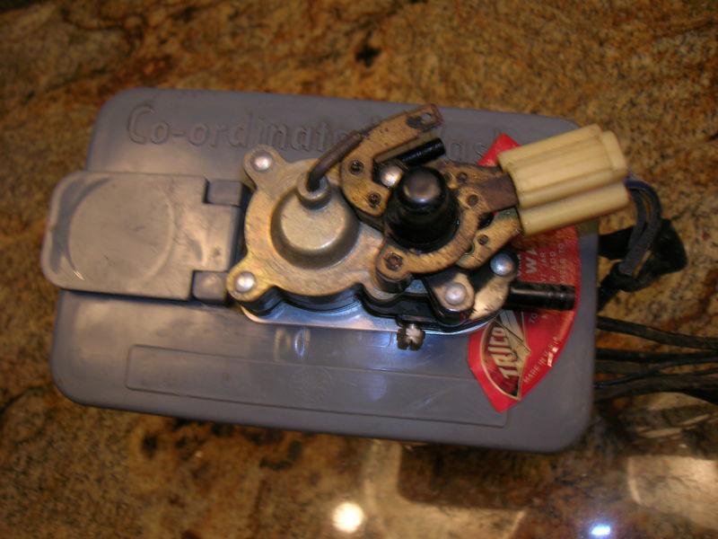 Nos trico washer pump lid assy 1958-1962 chevy pontiac olds buick cadillac 59 60