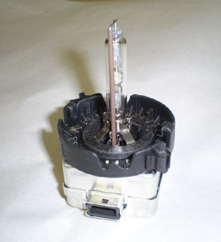 2008 - 2010 chrysler town &amp; country oem xenon headlight bulb part# 4865941ac