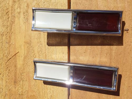 Pair of 1972-1976 cadillac eldorado interior door lights