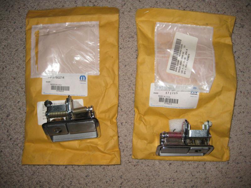 New mopar p3760214 p3760215 challenger barracuda door handles - pair