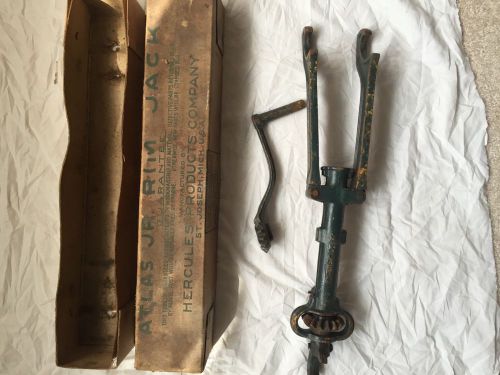 Vintage atlas tire and rim jack with original box