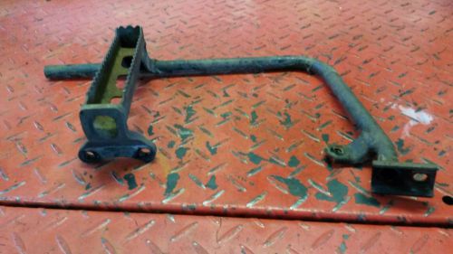 Suzuki lt- f 250 ozark - foot rest / peg left ( i have other side) 43520-05g00