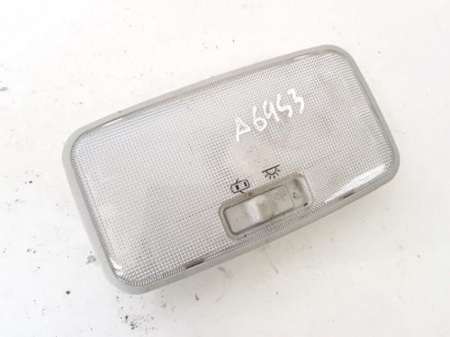 30111 front interior light for toyota prius de1334902-96-