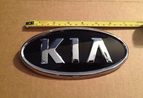 Used genuine oem rear emblem for 2010-2013 kia sportage models 86353-4d500