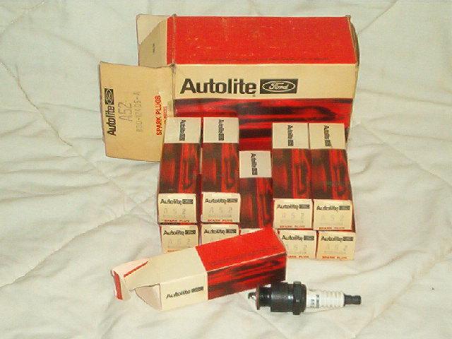 20 autolite ford spark plugs a52 b00-12405-a nos  new 