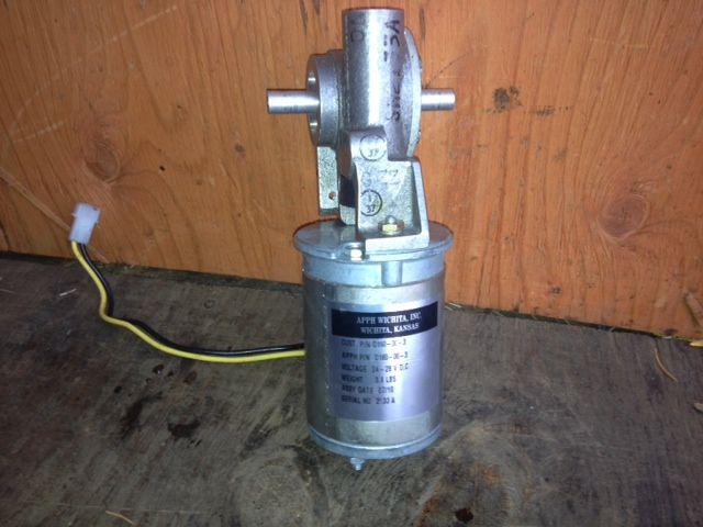 Beechcraft baron b55 b58 flap motor