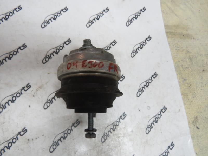 Mercedes w211 e320 e500 engine mount left right 2003-2009