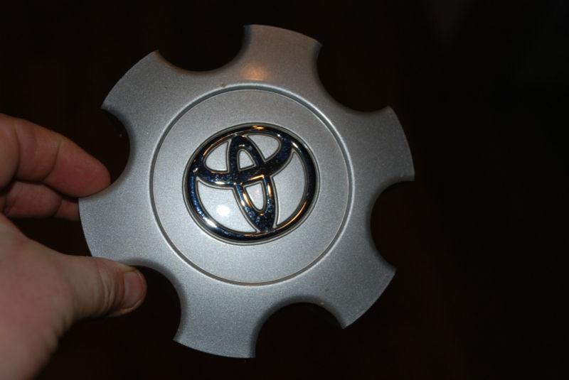 Purchase 022006 Toyota Tundra Sequoia Original Wheel Center Caps 42603420NM01 OEM in Rockmart