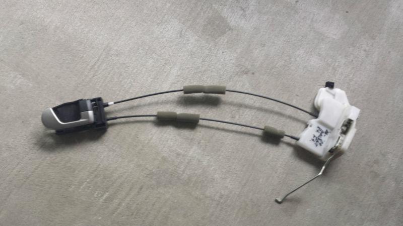 04-09 mitsubishi galant right/passanger fron door latch w/ actuator & cable 
