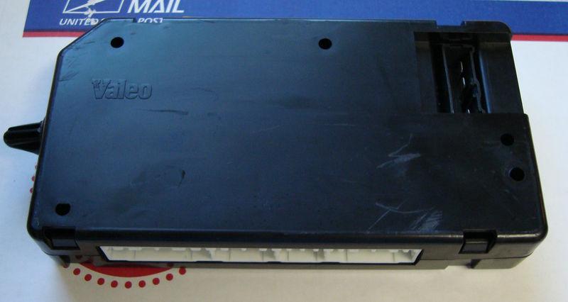 99-04 land rover discovery 2 ii bcu body control unit ywc 000 010