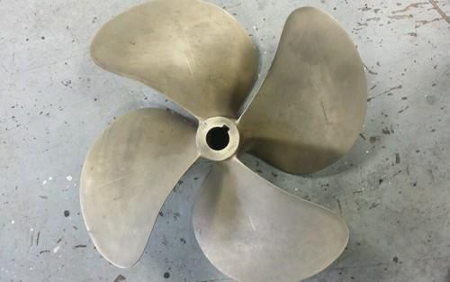 Sea ray 42 sundancer propeller