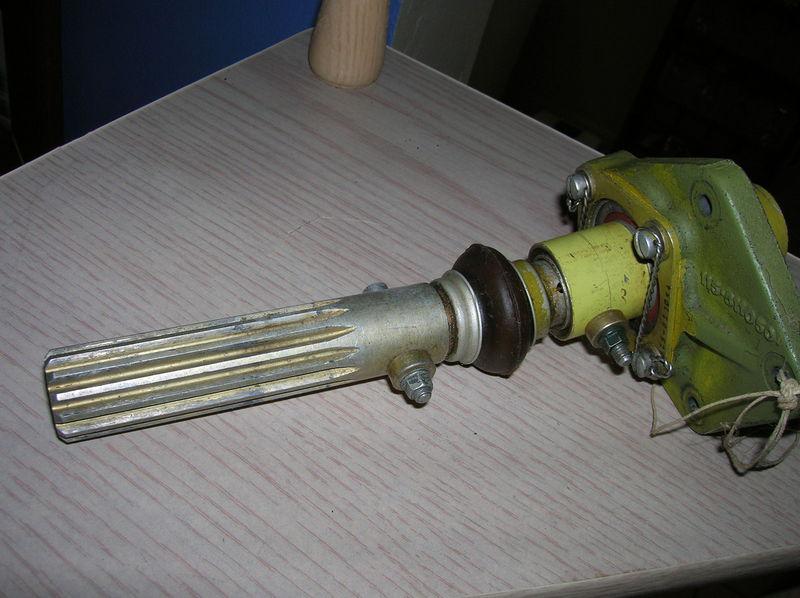 Turbine beechcraft landing gear spline u-joint swivel bearing assy.
