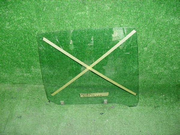 Nissan crew  rear right door glass [3813330]