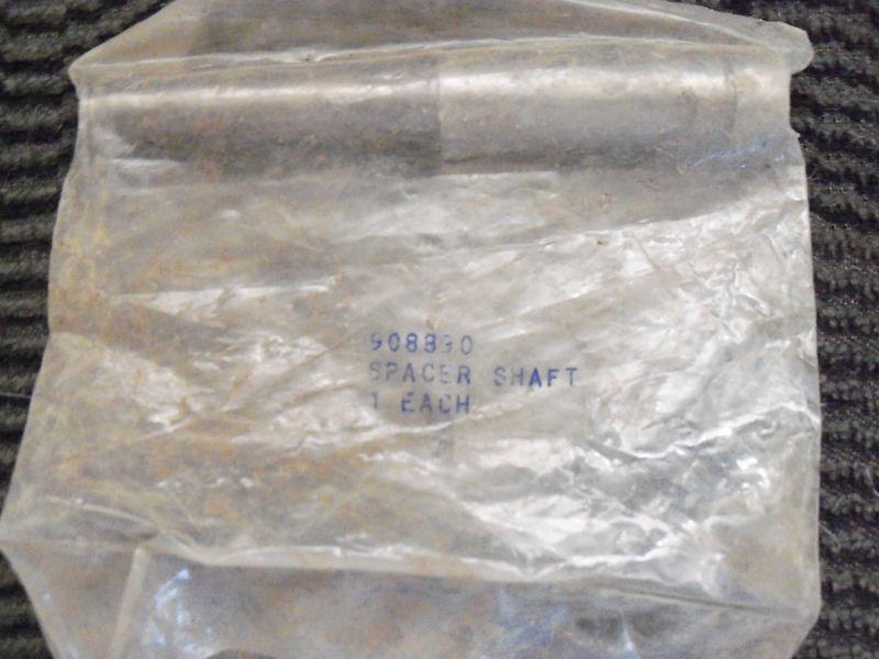 Omc part number 908890 spacer shaft