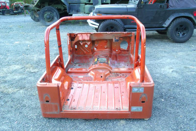 Purchase Jeep Wrangler TJ Tub Quarter Floor Body 1997-2006 Amber Fire PV3  Orange 2001 in Boyertown, Pennsylvania, US, for US $