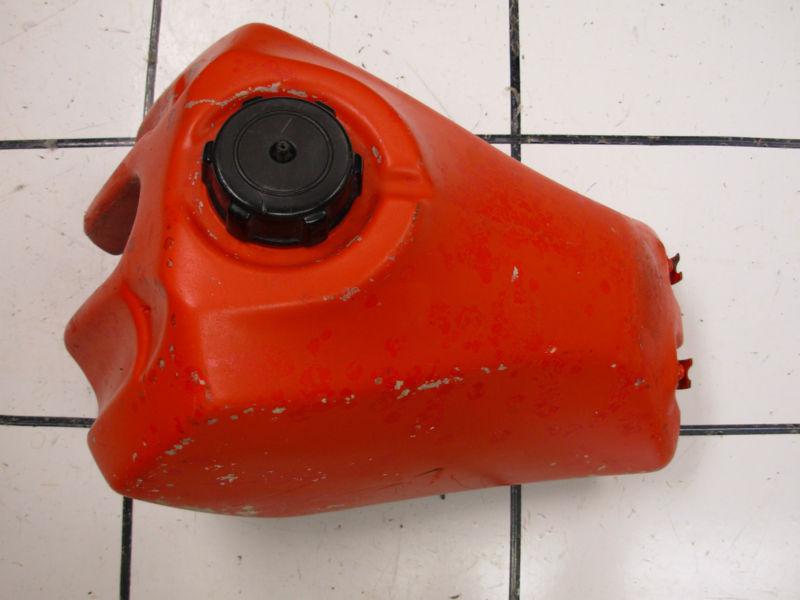 Fuel gas tank w/ petcock pet cock cap mount honda cr125r cr125 cr250r cr250 cr ?