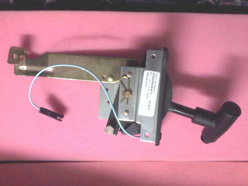 Brand new oem international navistar gear shift selector 2006987-c91  2006987c91